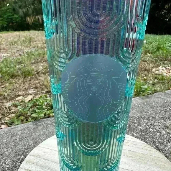 Starbucks Spring 2022 Iridescent Mermaid Scales Tumbler (Cold Cup) - Venti 24 oz - Picture 5 of 5